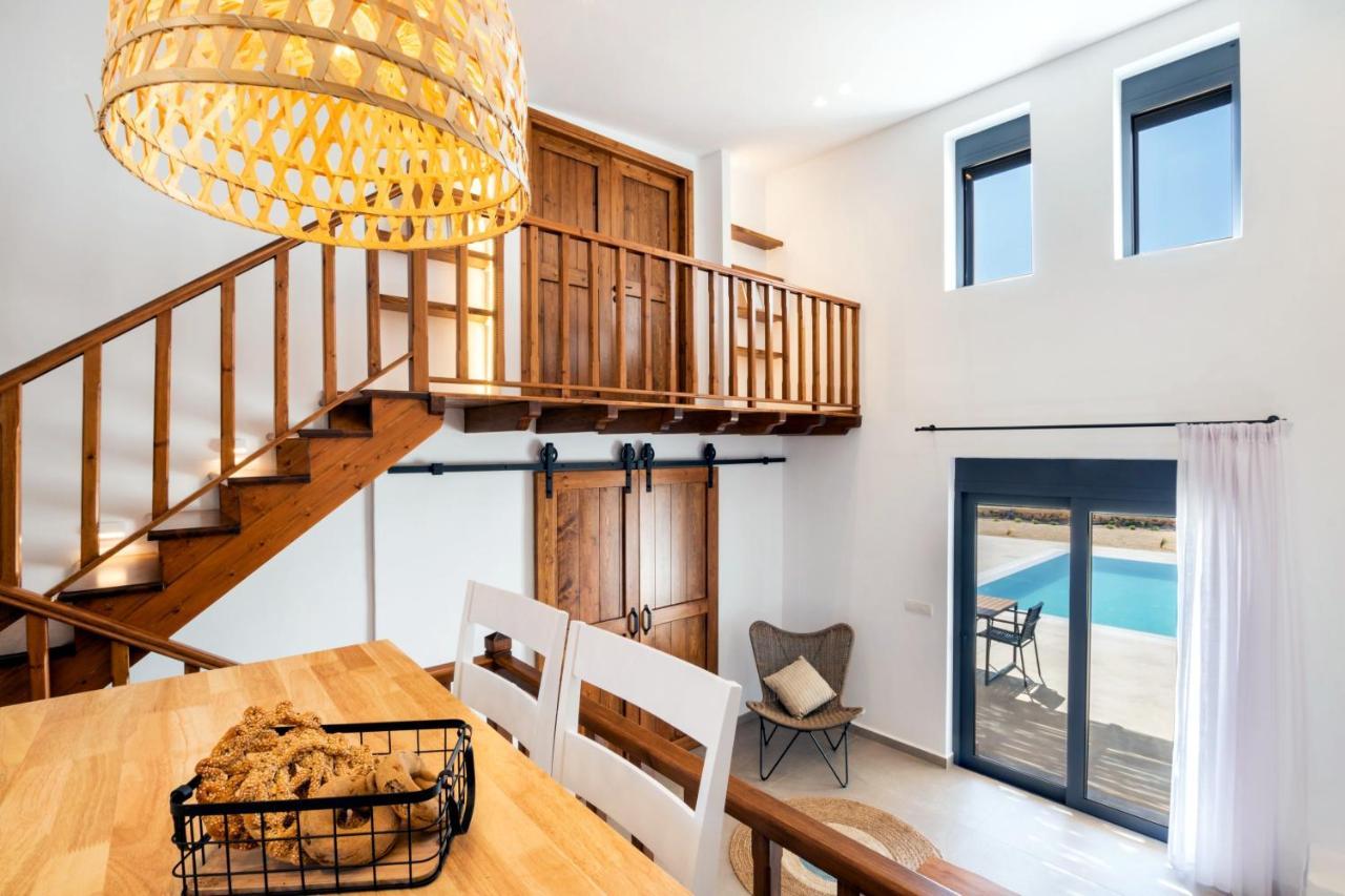 Cato Agro 4, Seafront Villa With Private Pool Afiartis Luaran gambar